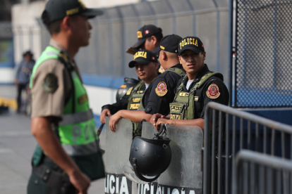 Miembros de la Policía Nacional del Perú en Lima, en una fotografía de archivo.