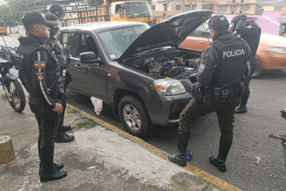 Uno de los vehículos se lo recuperó en el sector de La Ferroviaria, en el sur.