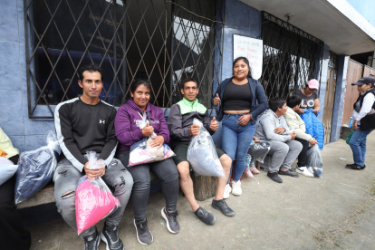 El MIES señala que desde 2024 realiza la campaña Programa Pago en Cuenta, para que los usuarios eviten las colas.