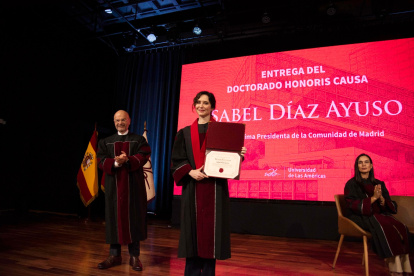 La presidenta de la Comunidad de Madrid, Isabel Díaz Ayuso, ha sido investida hoy Doctor Honoris Causa por la Universidad de las Américas (UDLA)