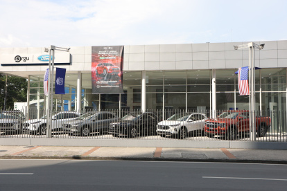 Una de las concesionarias que vende en Guayaquil carros de origen de Estados Unidos.