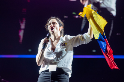 La presidenta de la Comunidad de Madrid, Isabel Díaz Ayuso, participa del cierre de campaña del presidente de Ecuador y candidato a la reelección, Daniel Noboa, este jueves, en la ciudad de Guayaquil (Ecuador).