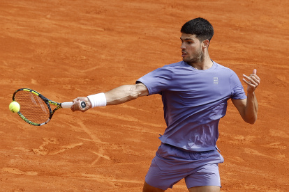 Carlos Alcaraz viene de vencer en cuartos de final al francés Arthur Fils.