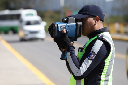 Los agentes civiles realizarán el control de velocidad en siete avenidas de Quito, durante la jornada de las elecciones.