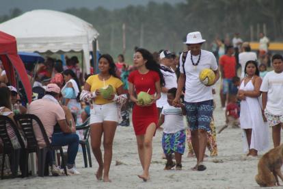 Los ecuatorianos listos para el feriado de la Semana Santa.