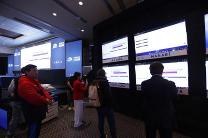 La página del CNE ya muestra los primeros resultados.