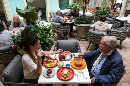 En la Casa de Comidas Paccari se servirá fanesca durante toda esta semana.