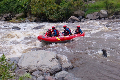 Un niño de 10 años cayó al río San Pedro y está desaparecido desde la tarde del lunes 14 de abril