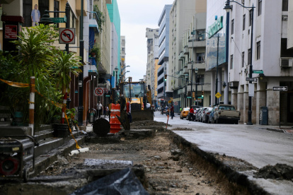 Algunas calles del centro permanecen cerradas, de forma parcial o completa, desde el pasado 14 de abril.