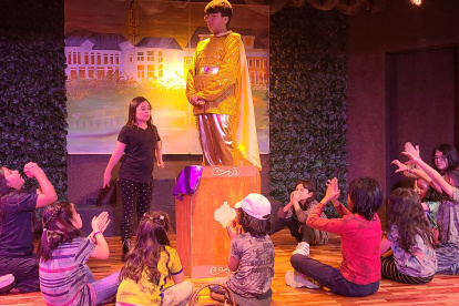 La obra es interpretada por niños de entre 7 y 12 años.