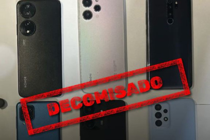 La Policía recuperó celulares que fueron sustraídos tras el robo en los buses de Quito