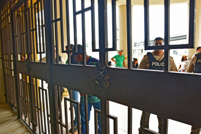 Con una cadena se bloqueó el acceso al edificio administrativo donde está la oficina de la rectora y donde sesionó el Consejo Universitario de la Agraria.