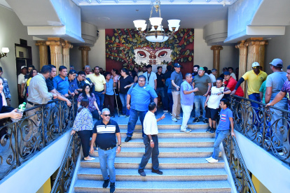 Por dos días consecutivos se han dado protestas afuera del Rectorado de la Universidad Agraria. Se pide la salida de Tamara Borodulina.