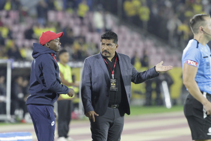 PARTIDO DE FUTBOL ENTRE NACIONAL VS BARCELONA FOTOGRAFA Karina Defas PERIODISTA ROBERTO VILLAVICENCIO 19-02-2025 AG - PERIODISTA AG- GRANASA AG- GRANASA QUITO