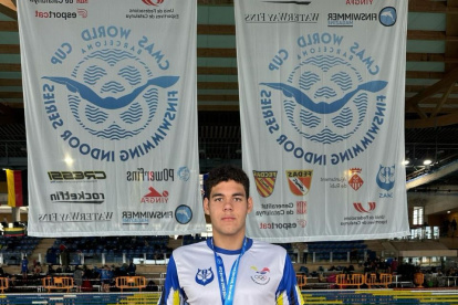 Mauricio Gómez Jalil con 1 de los 3 bronces mundiales ganados.