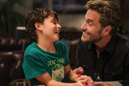 La obra original que inspira "Lo mejor del mundo" fue realizada en la Argentina, con el título "Hoy se arregla el mundo".