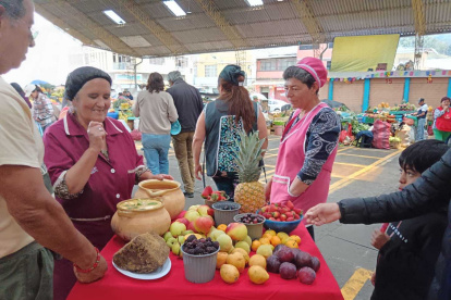 La fanes dulce lleca doce ingrediientes, que esta vez no sn granso sono una vaireda de frutas de la varias regiones