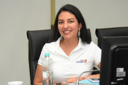 Sariha Belén Moya Angulo asume como nueva ministra de Economía y Finanzas de Ecuado