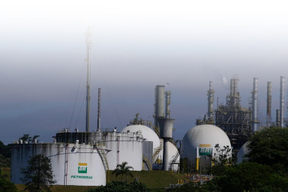 Al cierre en la Bolsa Mercantil de Nueva York, los contratos de futuros del WTI para entrega en mayo sumaron 2,21 dólares.