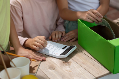 Los ecuatorianos pretenden ganar un salario que cubra al menos la canasta básica.