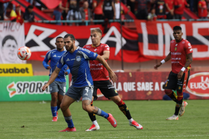 Deportivo Cuenca vs Emelec.