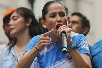 El movimiento correísta, Revolución Ciudadana, de la candidata Luisa González presentó una reclamación de dos papeletas electorales en el CNE.