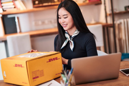DHL, una de las empresas que distribuyen paquetes en algunos países del mundo, entre esos en EE.UU.