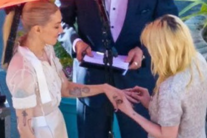 Kristen Stewart y Dylan Meyer se casaron.