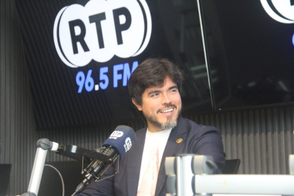 El ministro de Gobierno José De La Gasca ha defendido el llamado a una Asamblea Constituyente.