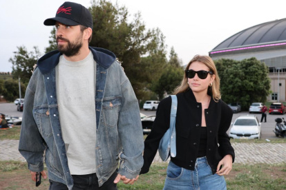 Clara Chía y Gerard Piqué en Barcelona en el 2023.