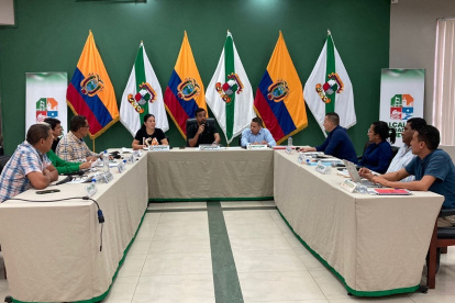 Contrato de remodelación causa roces entre ediles.