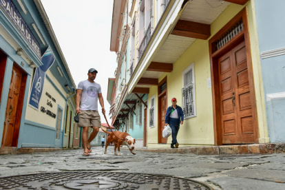 Ícono. El emblemático barrio Las Peñas aún conserva la arquitectura de inicios del siglo pasado. Es un destino turístico que combina arte, historia y un remanente de vida comunitaria.
