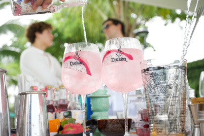 Destilado. El licor de pitahaya, que se elabora en una planta de Manabí y que tiene premios internacionales.