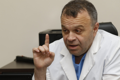 Luis Enirque Jairala Zunino es médico especializado en neurocirugía.