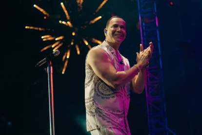 Víctor Manuelle tiene 56 años.