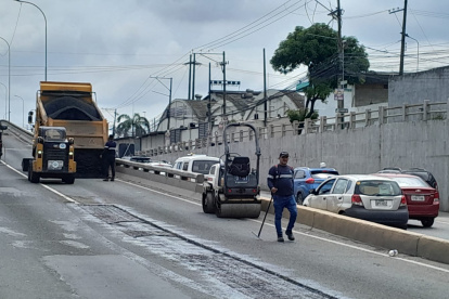 Algunas pasos a desnivel también han sido reparados