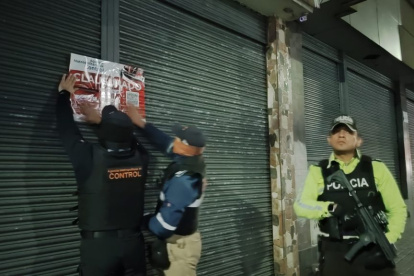 La Policía Nacional y la Comisaría clausuraron el establecimiento.