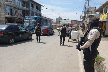 Operativos. Desde el pasado fin de semana, los operativos de control se han intensificado en el balneario. Pese a ello, los crímenes se mantienen. Los ciudadanos denuncian estar hartos de vivir con miedo y encerrados