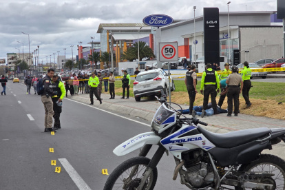 El guía penitenciario fue victimado cerca de un centro comercial en el ingreso norte de Latacunga.