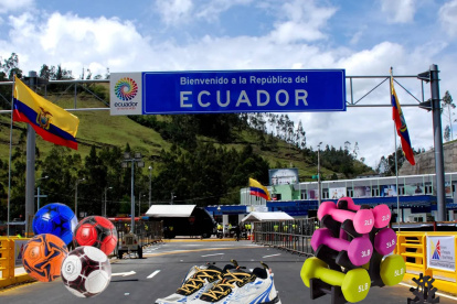 El puente internacional de Rumichaca es el paso frecuente de ecuatorianos hacia Colombia.