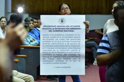 Docentes y trabajadores de la Universidad Agraria pidieron la intervención del Consejo de Educación Superior ante supuestas irregularidades.
