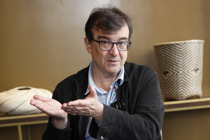 El escritor recibió la inesperada invitación en 2023, y decidió aceptar pese a ser ateo.