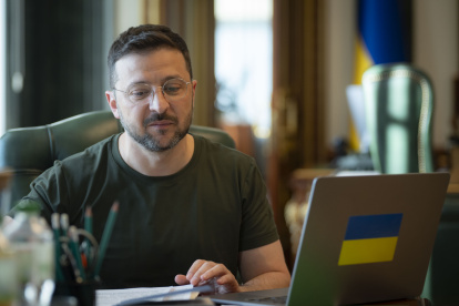 Volodímir Zelenski, presidente de Ucrania, durante su mensaje de felicitación a Daniel Noboa en redes sociales.