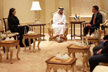En su último día en Emiratos Árabes Unidos, el presidente Daniel Noboa se reunió con Sheikh Mohammed Maktoum Bin Juma Al Maktoum, miembro de la familia real de Dubái.