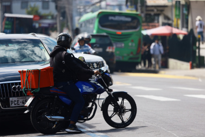 Los vecinos piden más controles a los vehículos, especialmente a los motorizados que transitan en la zona.