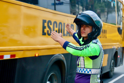 Unos 500 uniformados destinó la Agencia de Tránsito y Movilidad para el inicio de clases.