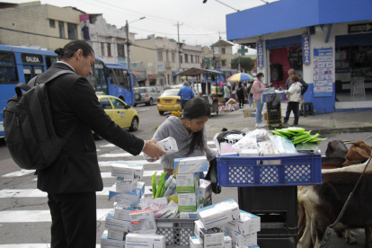 Especulación por mascarillas en Quito: Intendencia activa operativos por brote de tosferina