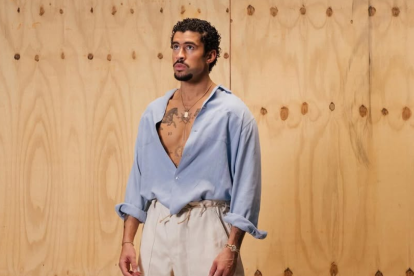 l tour “Debí tirar más fotos” recorrerá América Latina, Europa, Asia y Australia en 2025 y 2026, con paradas en ciudades icónicas como Medellín, Tokio y París.