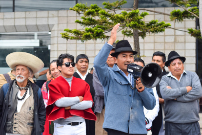 El presidente de la Conaie, Leonidas Iza, participó del plantón.