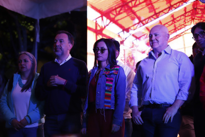 El alcalde Pabel Muñoz durante la entrega de resultados de las elecciones 2025.